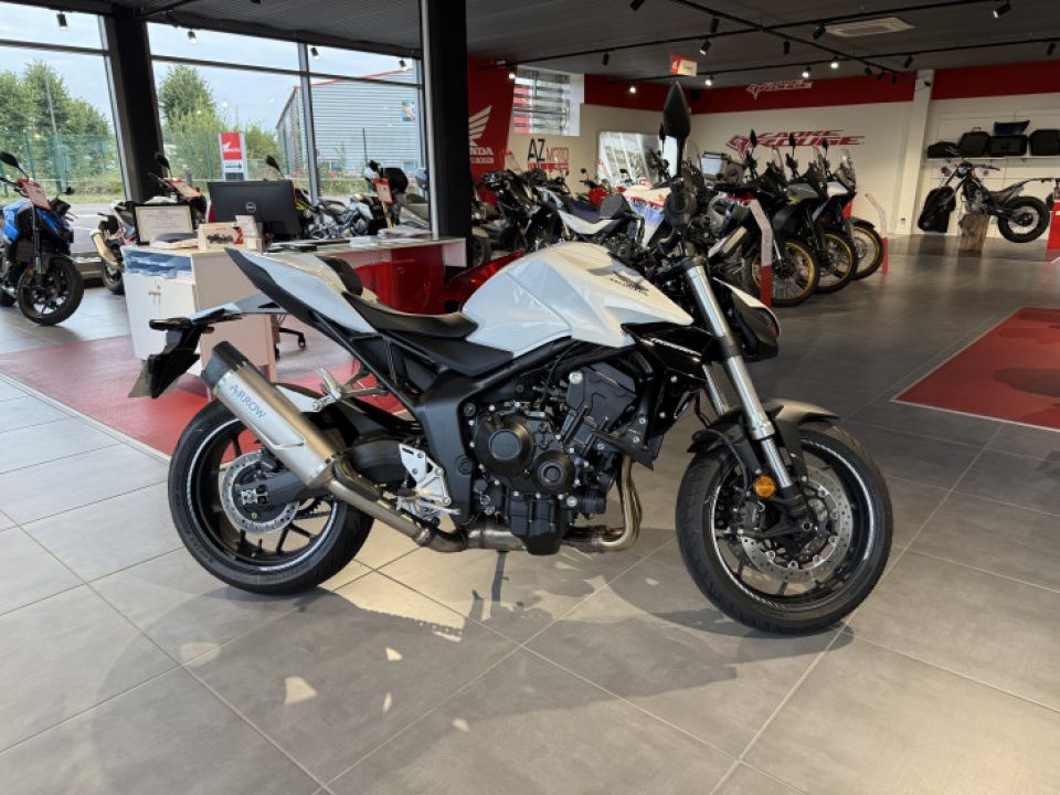 HONDA CB 1000 Hornet 4