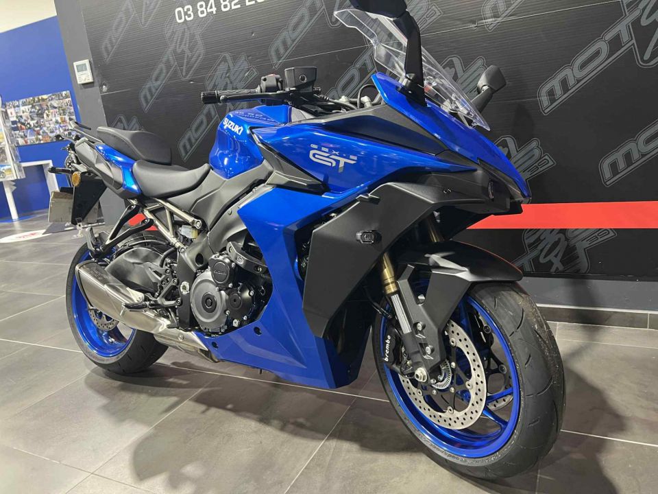 SUZUKI GSX-S 1000 GT 4