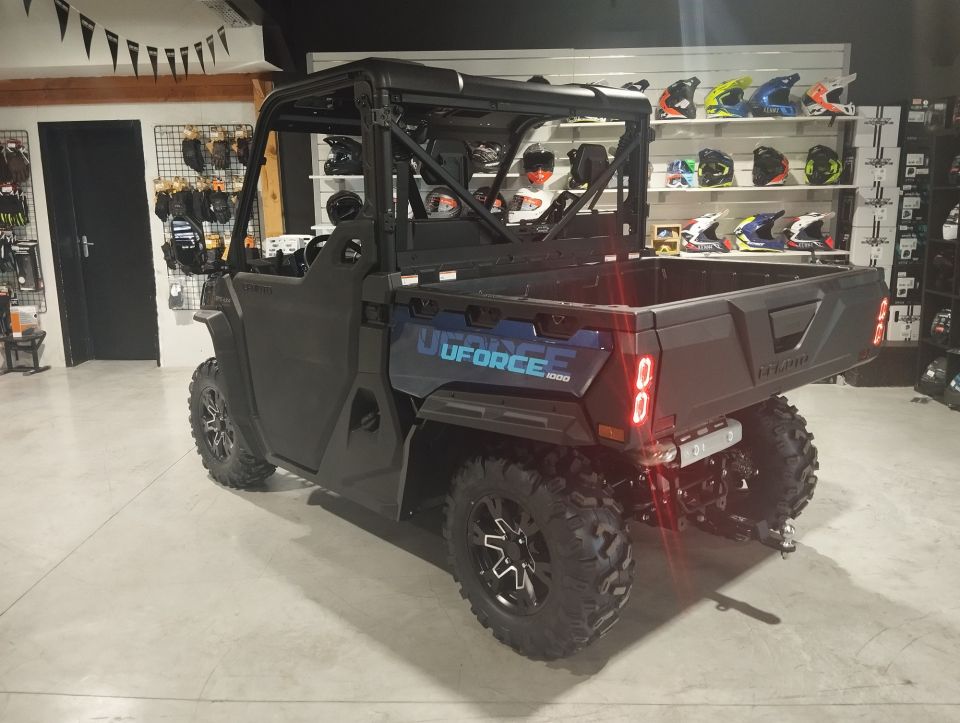CF MOTO UFORCE 1000 4