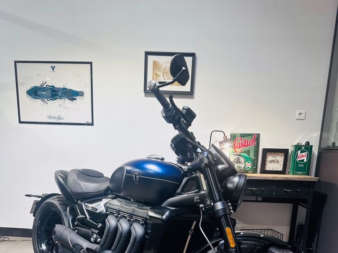 TRIUMPH ROCKET 3 R STORM 4