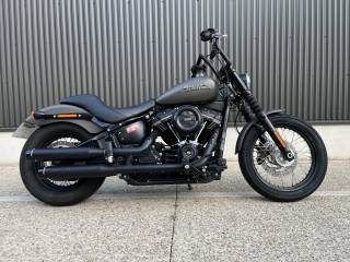 HARLEY-DAVIDSON SOFTAIL STREET BOB 1745 - 2019