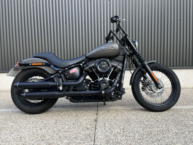 HARLEY-DAVIDSON SOFTAIL STREET BOB 1745 4