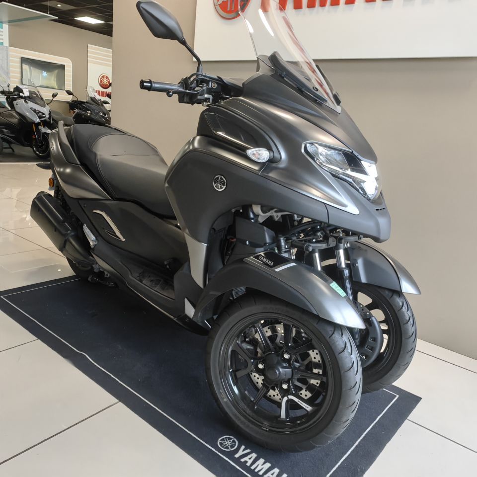 YAMAHA TRICITY 300 4