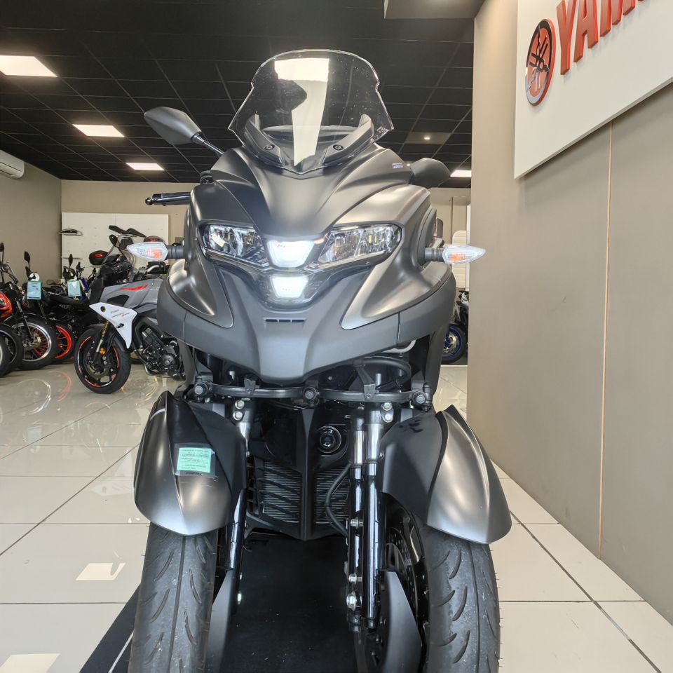YAMAHA TRICITY 300 4
