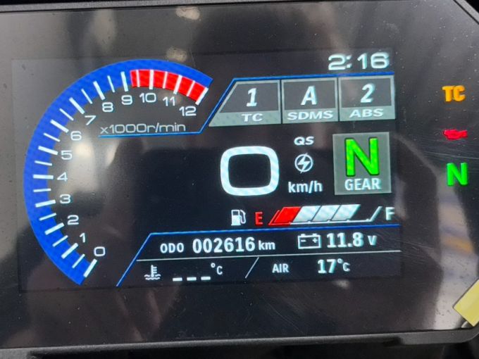 SUZUKI DL V-STROM 1050 4