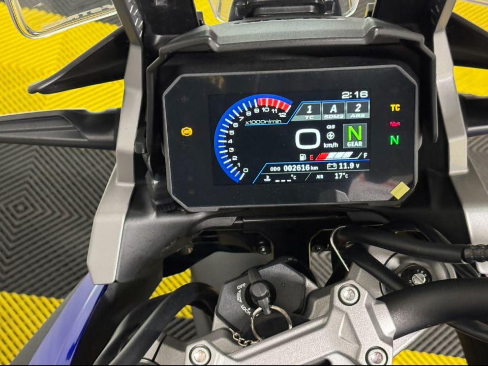 SUZUKI DL V-STROM 1050 4