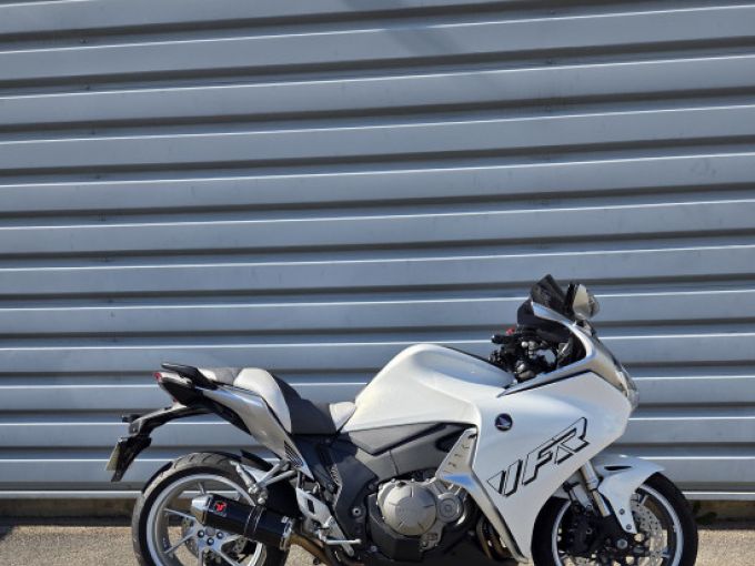 HONDA VFR1200F 4
