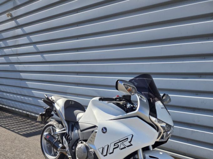 HONDA VFR1200F 4