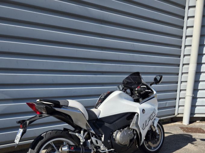 HONDA VFR1200F 4