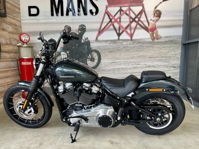 HARLEY-DAVIDSON SOFTAIL STREET BOB 1923 4
