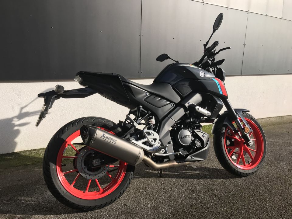 YAMAHA MT-125 4