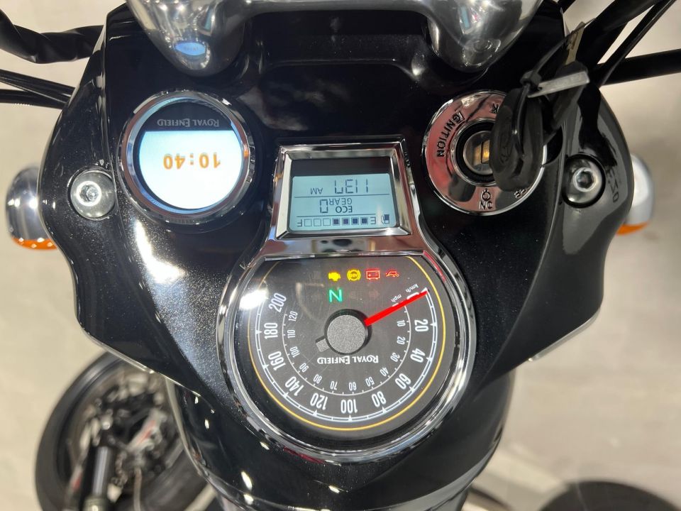 ROYAL ENFIELD CLASSIC 4