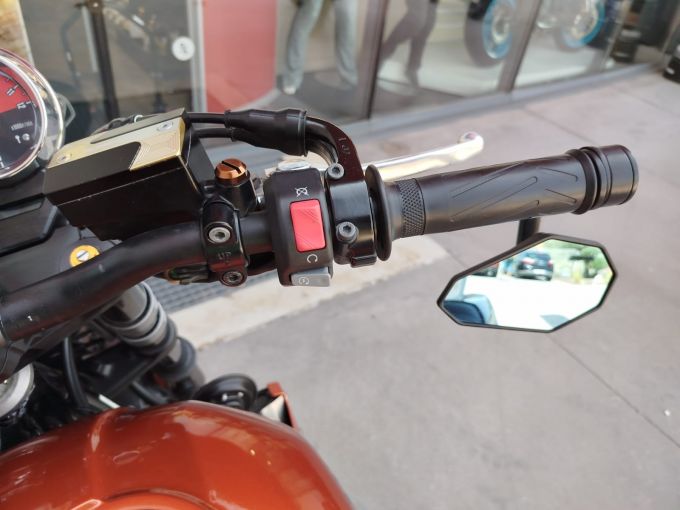 YAMAHA XJR 1300 4
