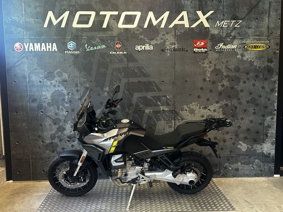 MOTO GUZZI STELVIO 4