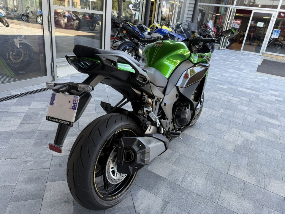 KAWASAKI NINJA 1100 SX SE 4