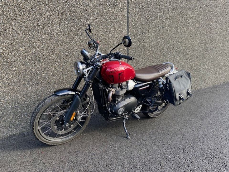 TRIUMPH SCRAMBLER 1200 4