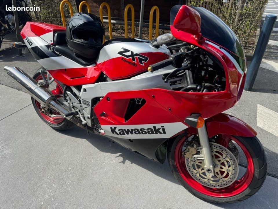 KAWASAKI ZXR 750 STINGER 4