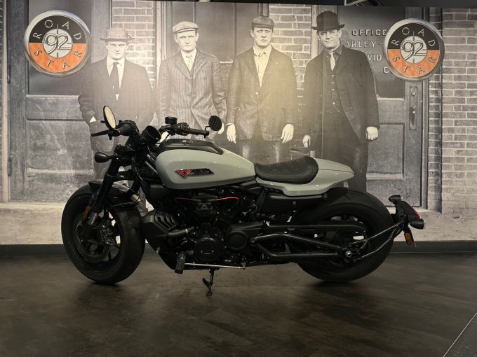 HARLEY-DAVIDSON SPORTSTER 1250 S 4
