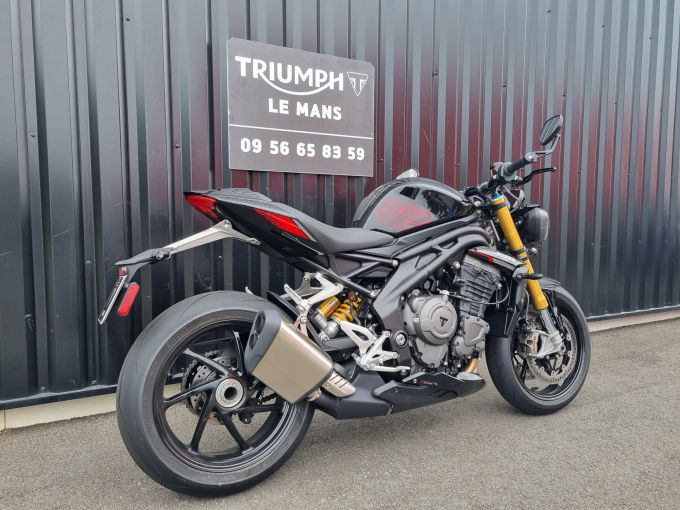 TRIUMPH SPEED TRIPLE 1200 RS 4