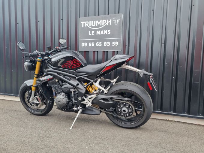 TRIUMPH SPEED TRIPLE 1200 RS 4