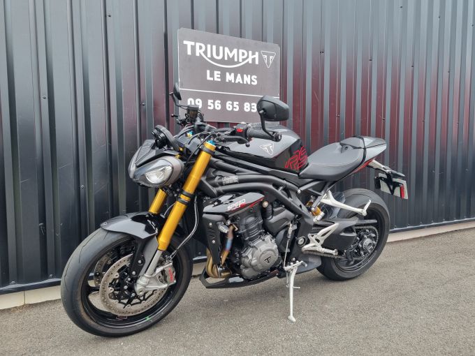 TRIUMPH SPEED TRIPLE 1200 RS 4