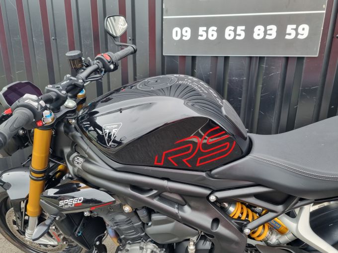TRIUMPH SPEED TRIPLE 1200 RS 4
