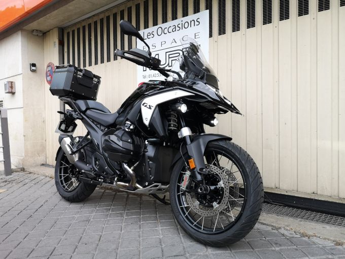 BMW R1300GS TRIPLE BLACK 4