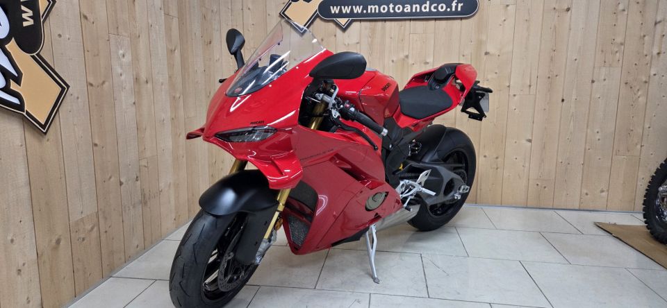 DUCATI PANIGALE 1103 V4 4