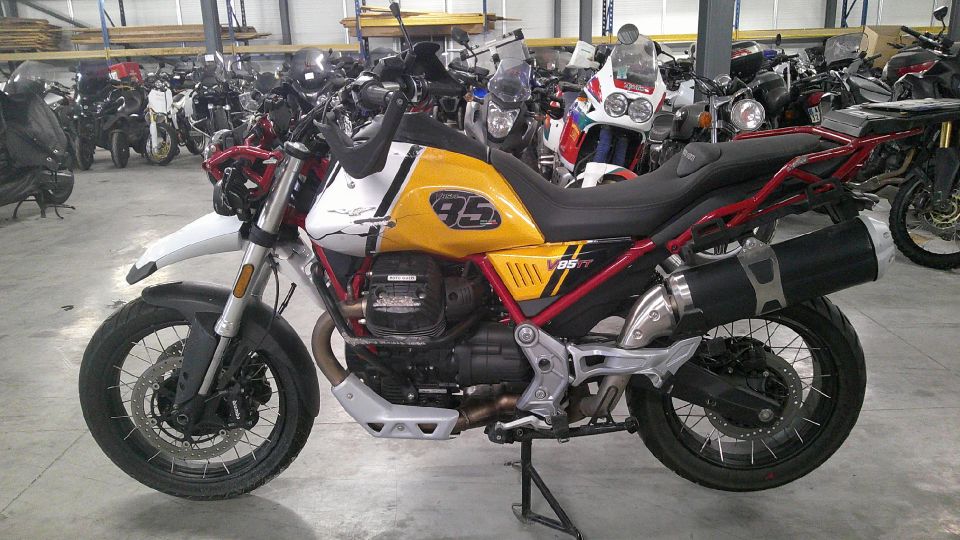 MOTO GUZZI V85 TT 850 4