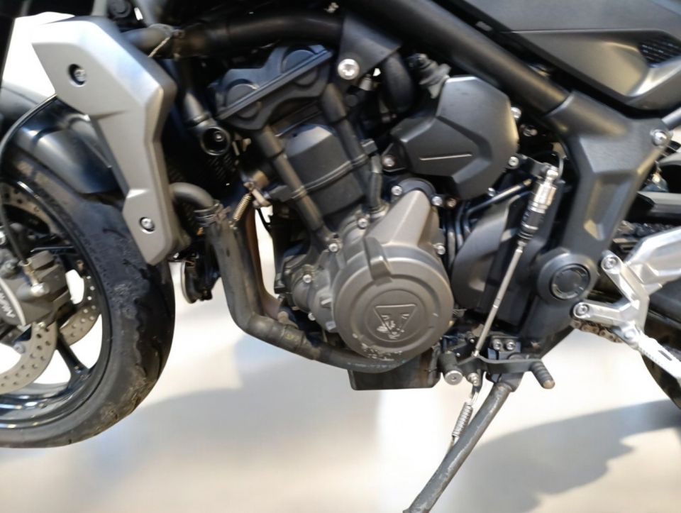 TRIUMPH TRIDENT 660 4