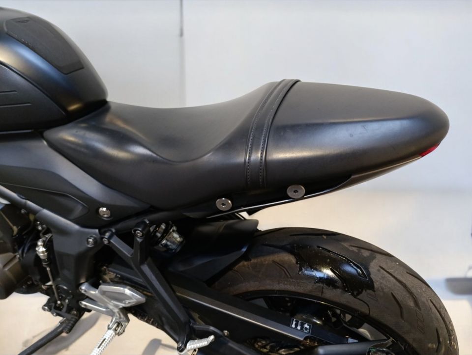 TRIUMPH TRIDENT 660 4