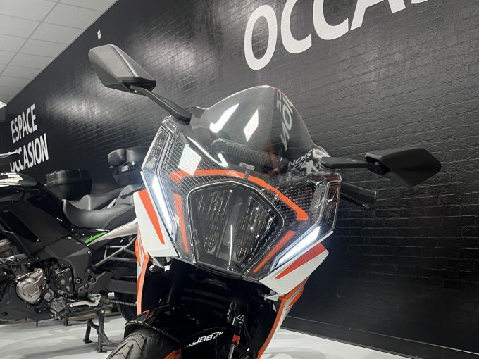 KTM RC 125 ABS 4