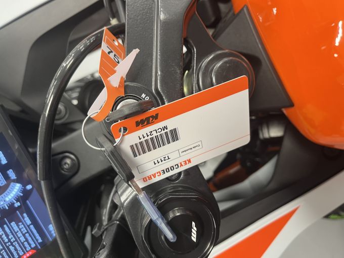 KTM RC 125 ABS 4