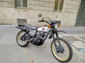 YAMAHA XT - 1982
