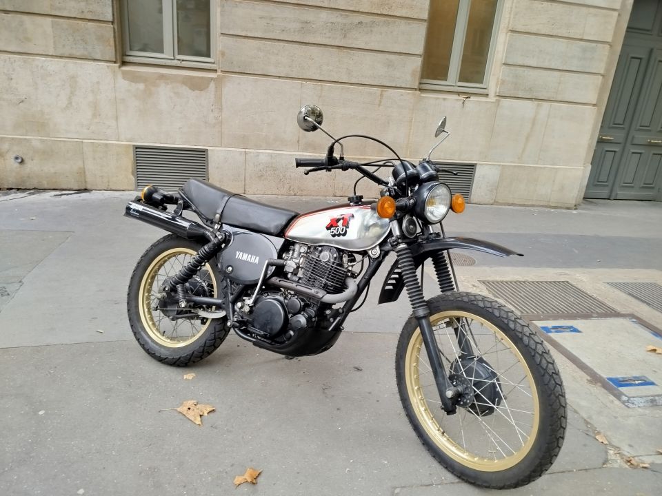 YAMAHA XT 4