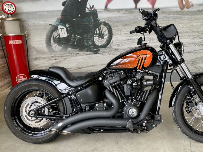 HARLEY-DAVIDSON SOFTAIL STREET BOB 1868 4