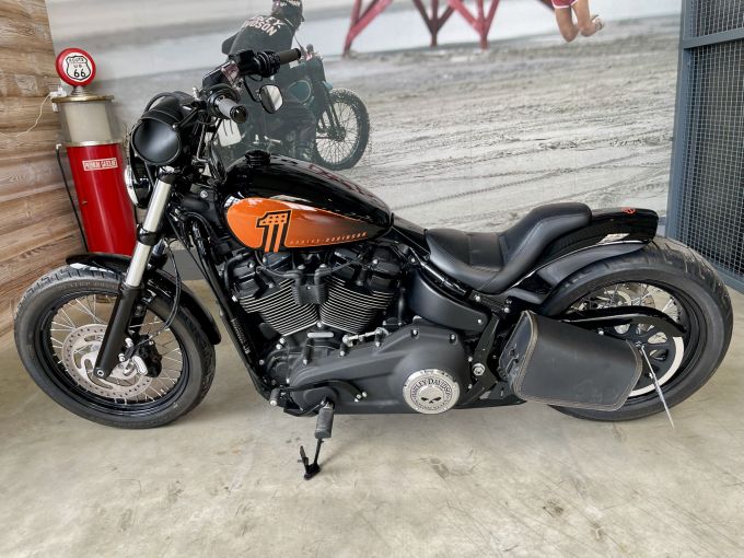 HARLEY-DAVIDSON SOFTAIL STREET BOB 1868 4