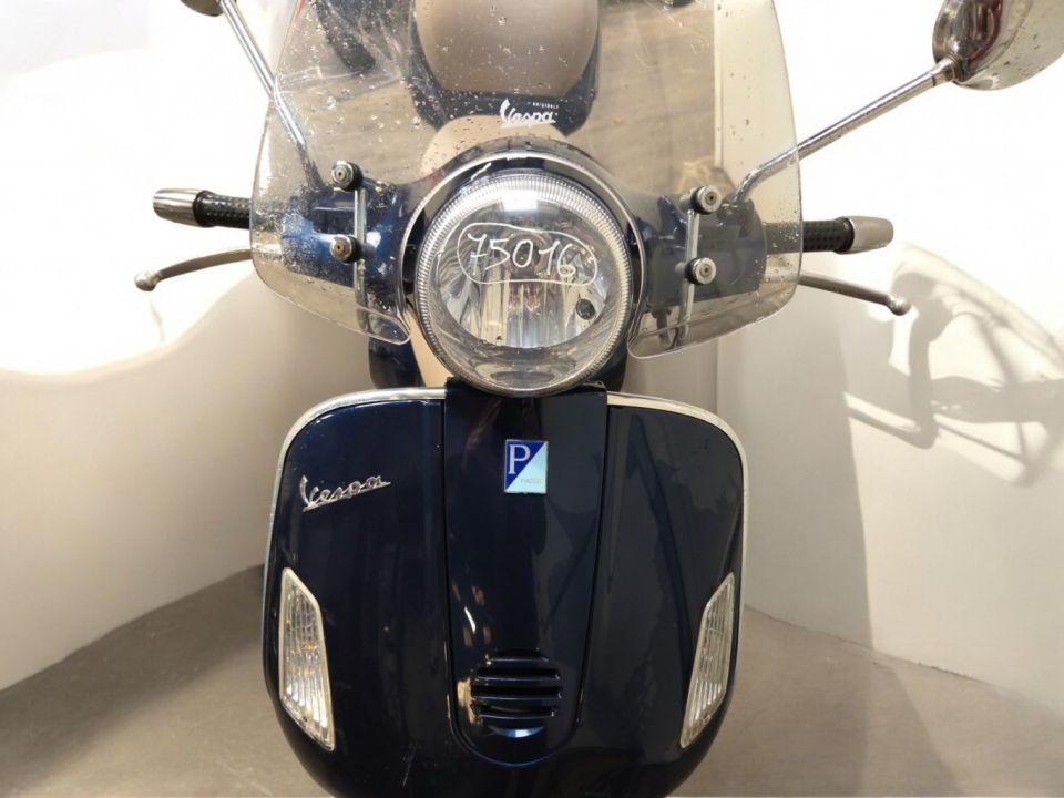 PIAGGIO VESPA 4