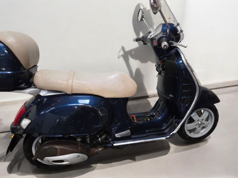PIAGGIO VESPA 4