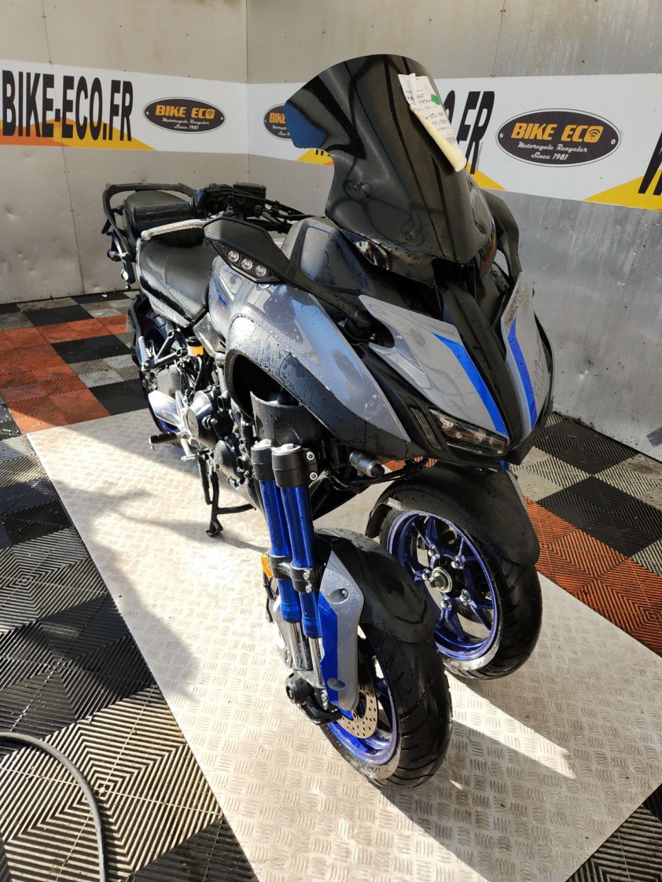 YAMAHA NIKEN 850 GT 4