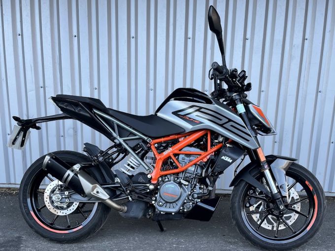 KTM 125 DUKE ABS 4