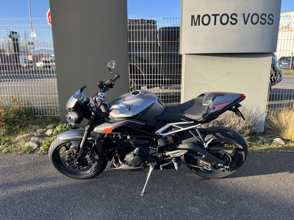 TRIUMPH STREET TRIPLE 765 RS 4