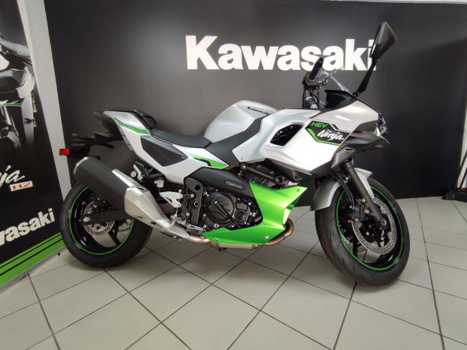 KAWASAKI Ninja 7 Hybrid 4