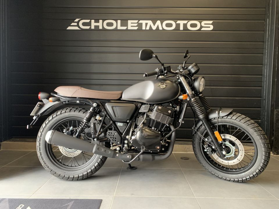 ARCHIVE MOTORCYCLE SCRAMBLER 250 4