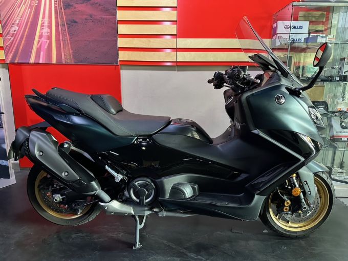YAMAHA XP T-MAX 560 4