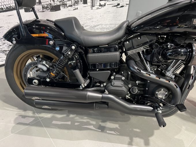 HARLEY-DAVIDSON DYNA LOW RIDER 1800 S 4