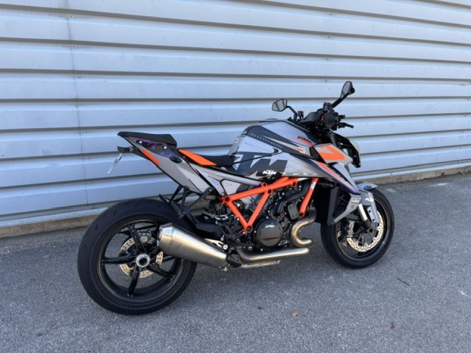 KTM 1390 SUPER DUKE R 4