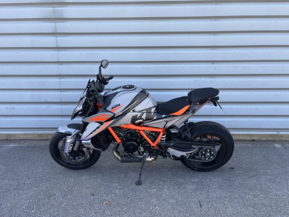 KTM 1390 SUPER DUKE R 4