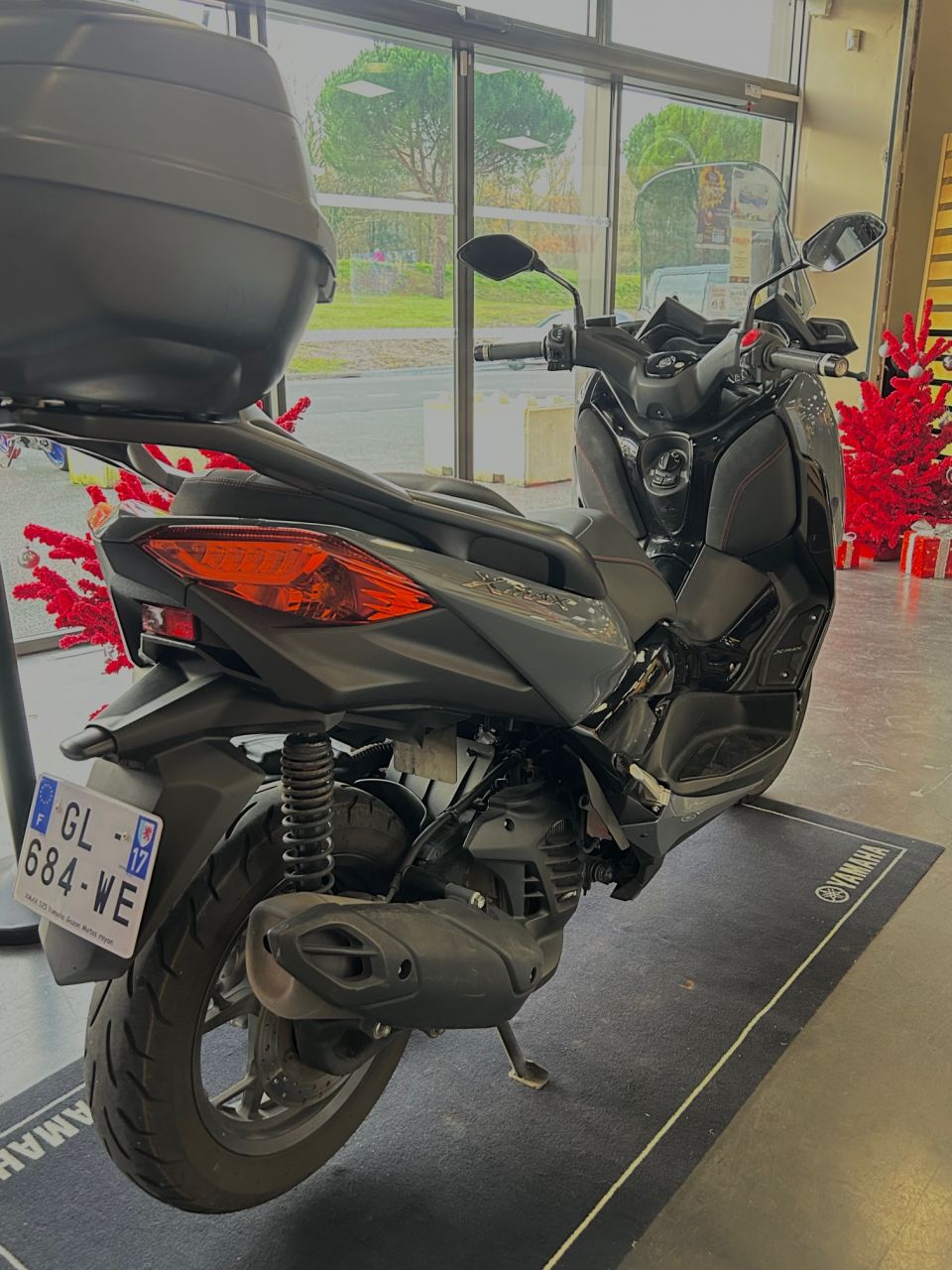 YAMAHA XMAX 125 TECH MAX 4