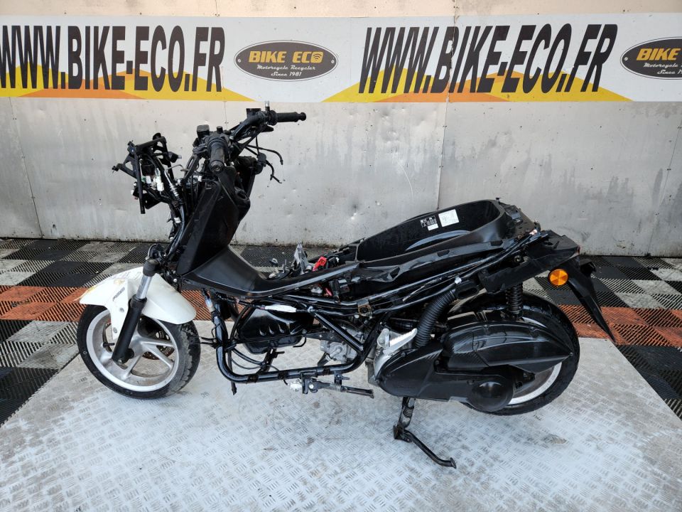 YAMAHA NMAX 125 4